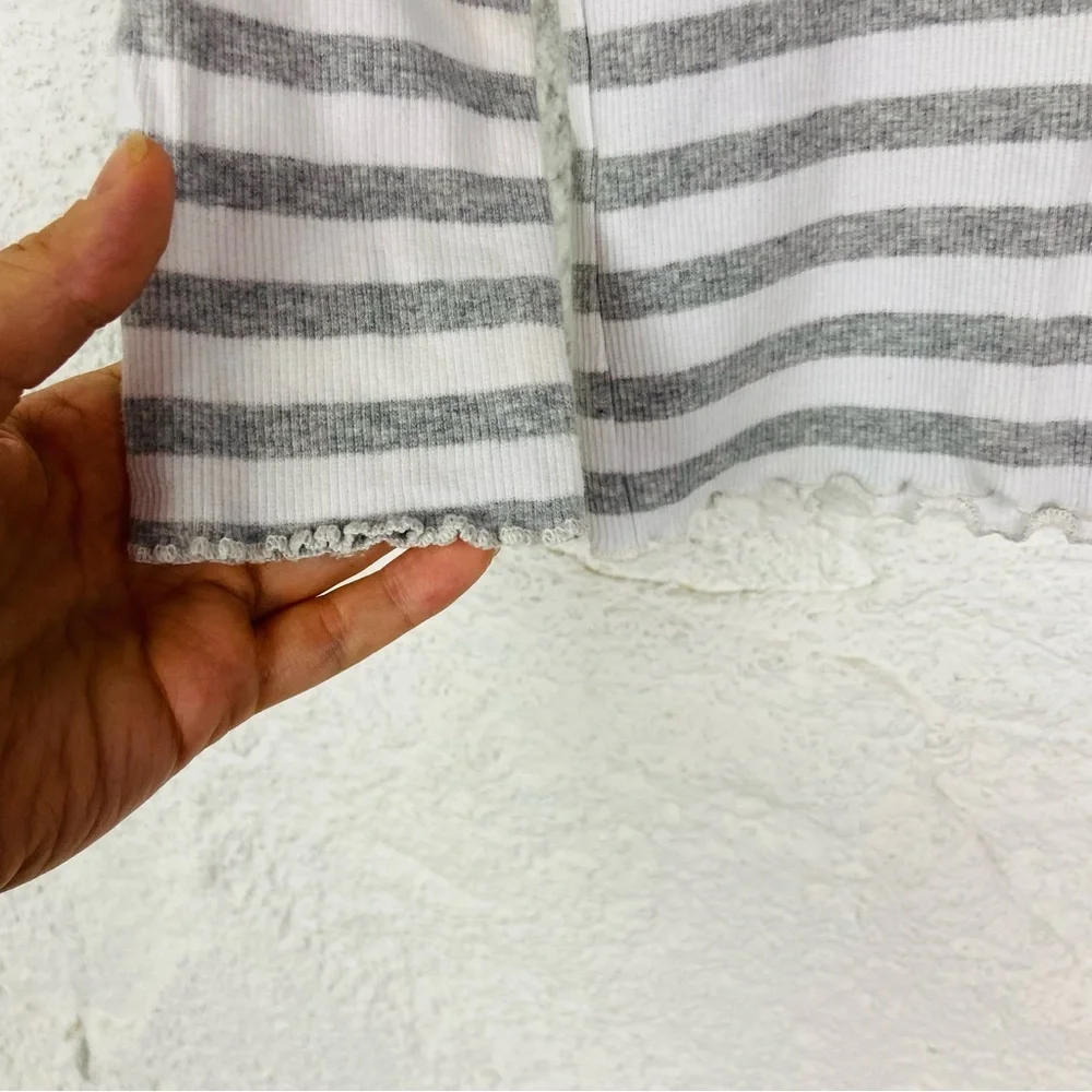 Gymboree Gray and White Striped ribbed cotton stretch Long Sleeve Tee size 3T